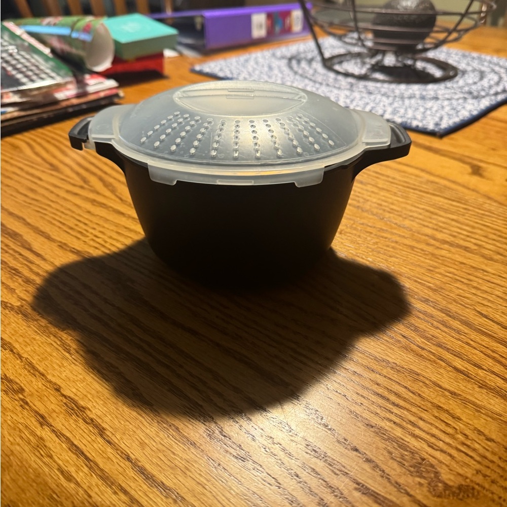 Pampered Chef Micro Steamer